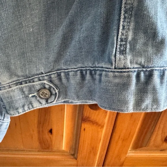 Laurie Felt Light Blue Jean Jacket - Picture 7 of 15